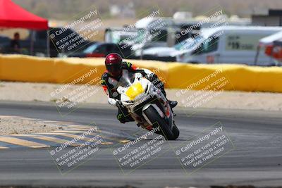 media/Apr-10-2022-SoCal Trackdays (Sun) [[f104b12566]]/Turn 2 (1135am)/